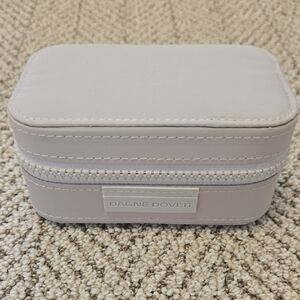 NWT Dagne Dover Frankie Jewelry Case small- Moonbeam